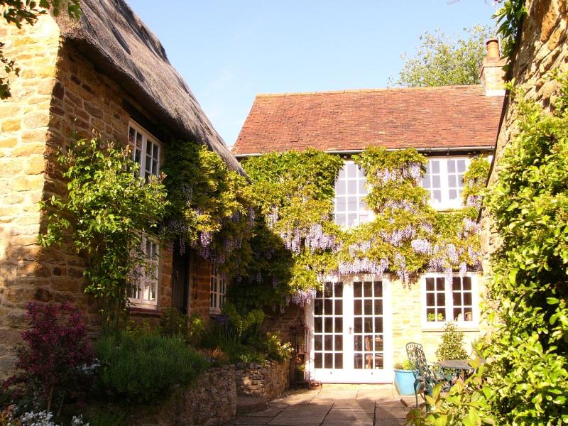 Shakespeares Cottage